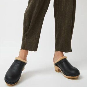 No. 6 Clogs Dakota Shearling Clog on Mid Heel in Ink Aviator -- Size 8.5/39